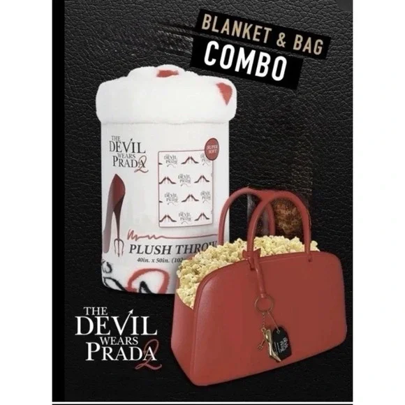 The Devil Wears PRADA Popcorn Purse Bucket With Charms & Blanket Set New